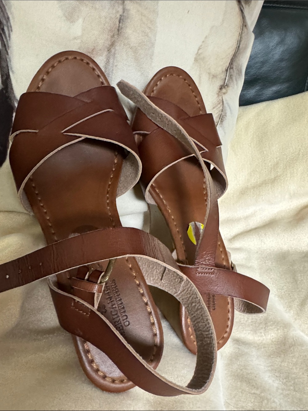 American Eagle Outfitters Brown Leather Crisscross Strap Sandals